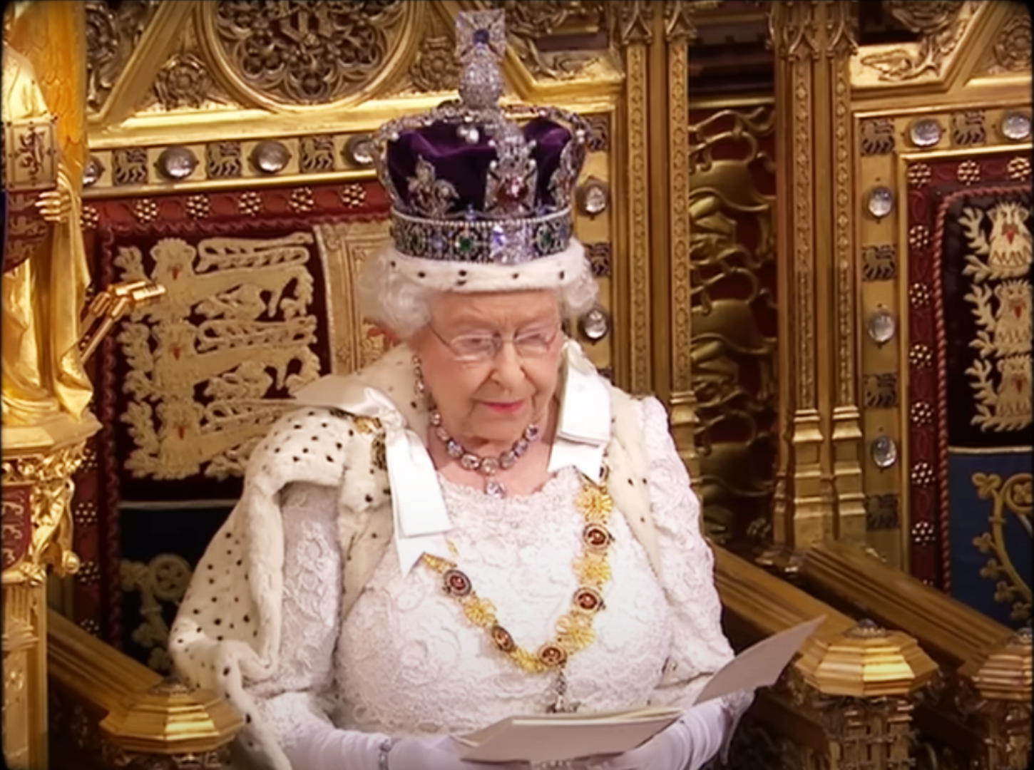 Queen Elizabeth Cause of Death - A Life of Majesty and Influence